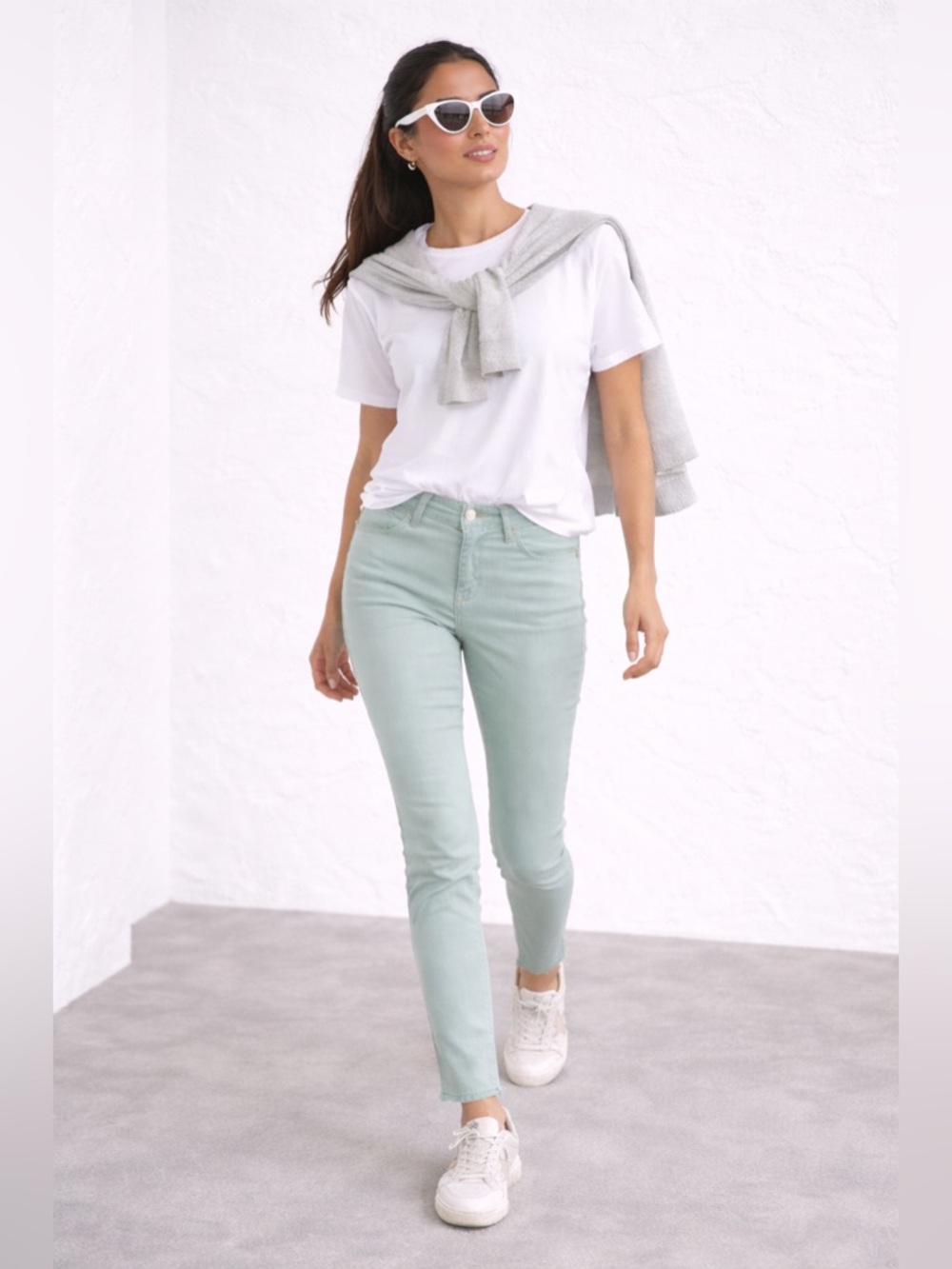 Stradivarius Mint Green Low Cut Skinny Jeans Women EUR 36 US 4